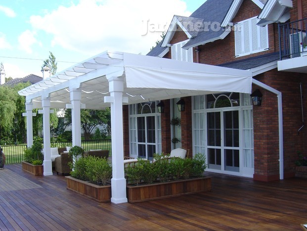 Pérgola , deck y ambientación